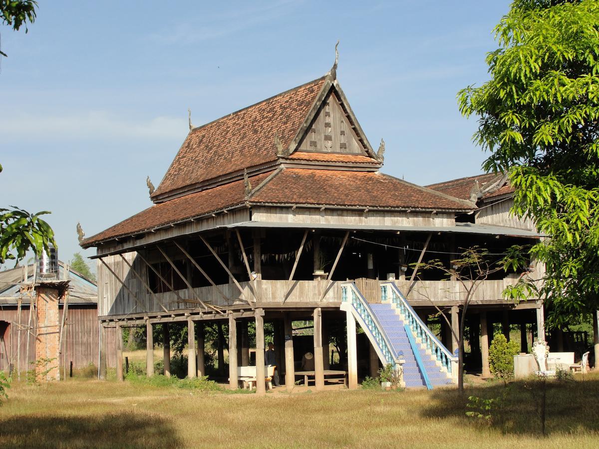 Soriyabori Resort Kratie Exterior photo